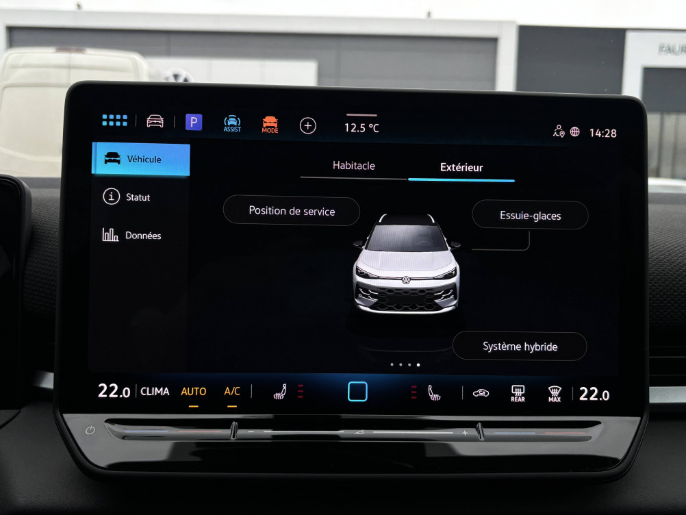 Acheter Volkswagen T-Roc T-Roc 1.5 eTSI EVO2 Hybrid 150 ch DSG7 R-Line 5p neuf dans les concessions du Groupe Faurie