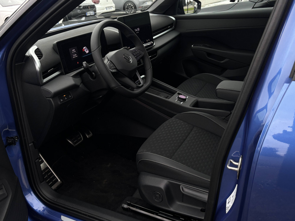 Acheter Volkswagen T-Roc T-Roc 1.5 eTSI EVO2 Hybrid 150 ch DSG7 R-Line 5p neuf dans les concessions du Groupe Faurie