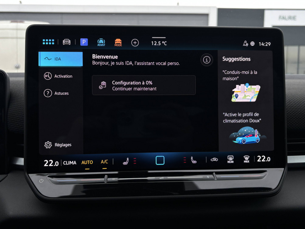 Acheter Volkswagen T-Roc T-Roc 1.5 eTSI EVO2 Hybrid 150 ch DSG7 R-Line 5p neuf dans les concessions du Groupe Faurie