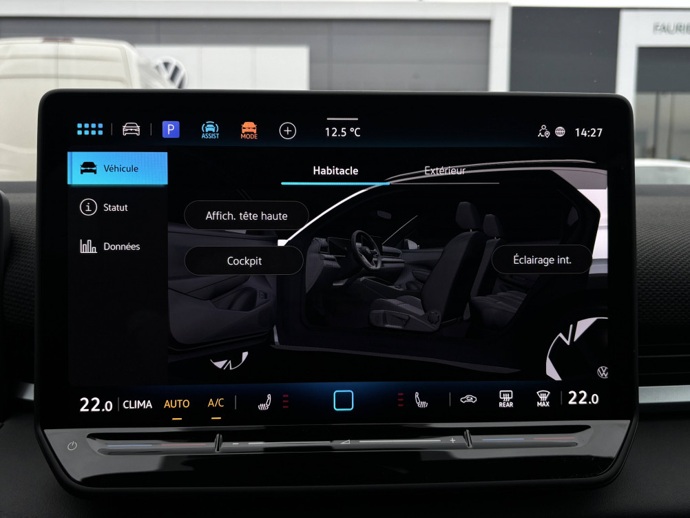 Acheter Volkswagen T-Roc T-Roc 1.5 eTSI EVO2 Hybrid 150 ch DSG7 R-Line 5p neuf dans les concessions du Groupe Faurie