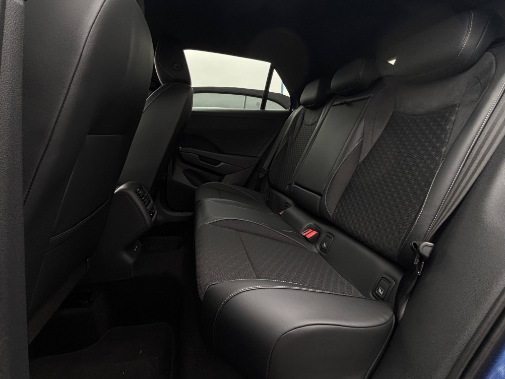 Acheter Volkswagen T-Roc T-Roc 1.5 eTSI EVO2 Hybrid 150 ch DSG7 R-Line 5p neuf dans les concessions du Groupe Faurie