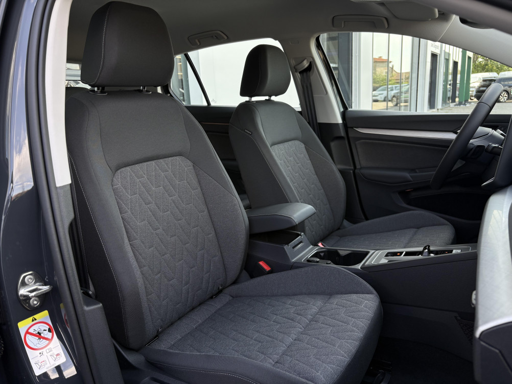 Acheter Volkswagen Golf Golf 1.5 eTSI EVO2 116 DSG7 Life Plus 5p neuf dans les concessions du Groupe Faurie