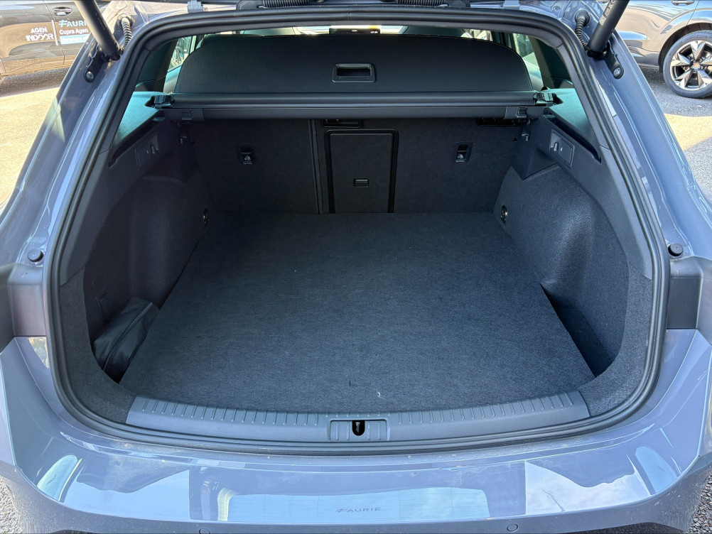 Acheter Cupra Leon Leon eHybrid 272 ch DSG6 VZ 5p neuf dans les concessions du Groupe Faurie