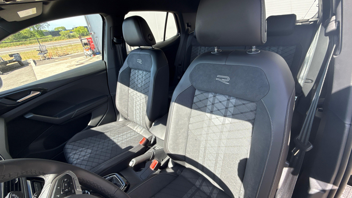 Acheter Volkswagen T-Cross T-Cross 1.5 TSI 150 Start/Stop DSG7 R-Line Edition 5p neuf dans les concessions du Groupe Faurie