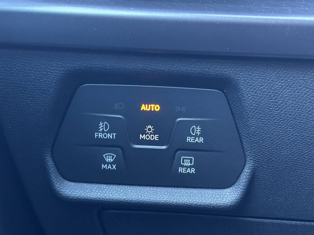 Acheter Cupra Formentor Formentor eHybrid 204 ch DSG6 Midnight Edition 5p neuf dans les concessions du Groupe Faurie