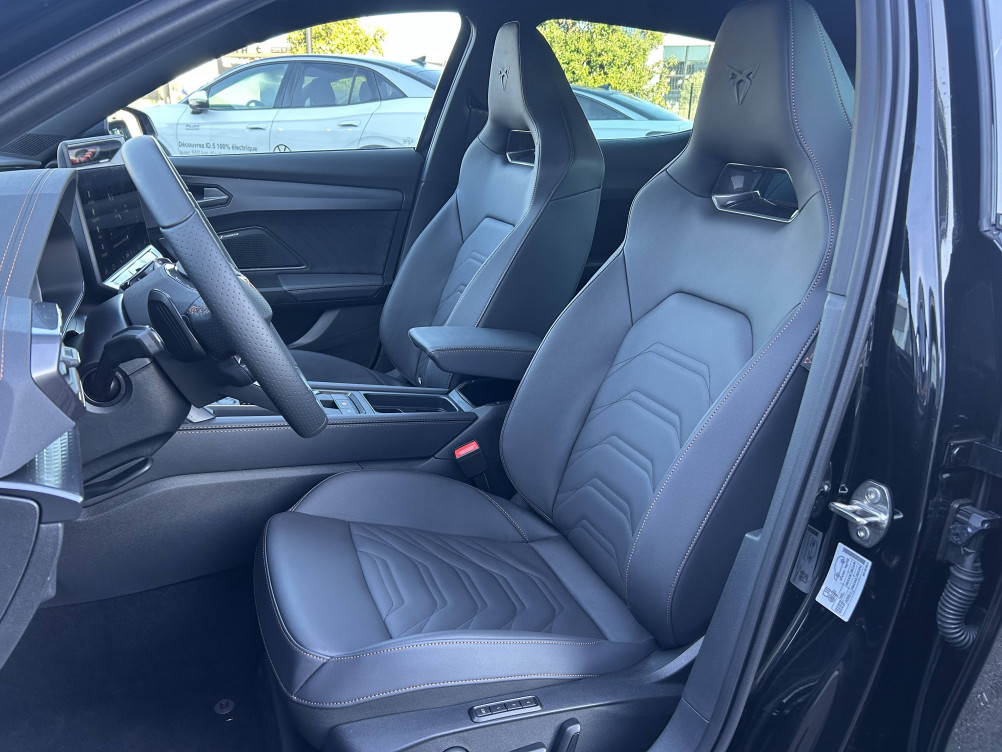 Acheter Cupra Formentor Formentor eHybrid 204 ch DSG6 Midnight Edition 5p neuf dans les concessions du Groupe Faurie