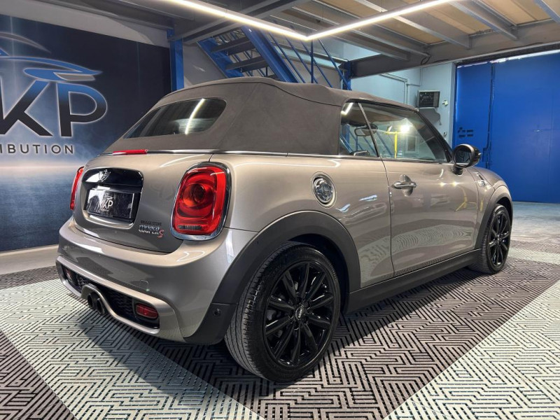 Photo 9 de l'offre de MINI CABRIOLET F57 Cabriolet Cooper S 2.0 192 Finition Red Hot Chili BVA à 19990€ chez MKP Distribution