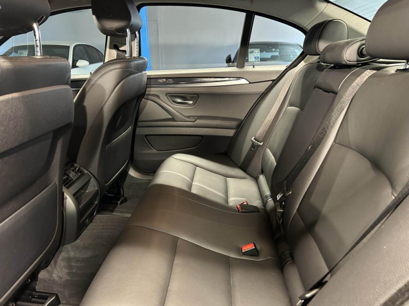 Photo 32 de l'offre de BMW SERIE 5  520ia 2.0 184 LCI Lounge Plus à 19990€ chez MKP Distribution