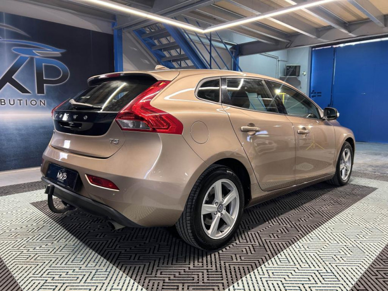 Photo 5 de l'offre de VOLVO V40  T3 1.6 150 Kinetic BVM à 11990€ chez MKP Distribution