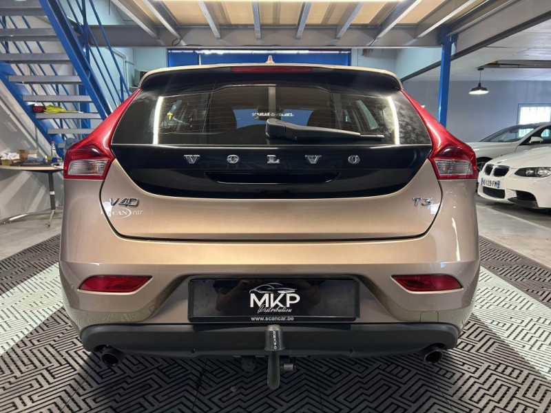 Photo 4 de l'offre de VOLVO V40  T3 1.6 150 Kinetic BVM à 11990€ chez MKP Distribution