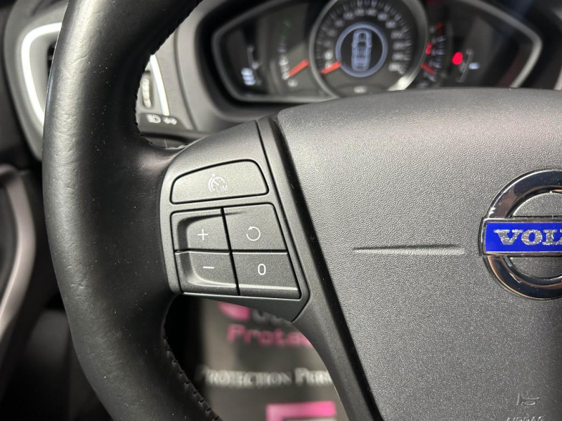 Photo 13 de l'offre de VOLVO V40  T3 1.6 150 Kinetic BVM à 11990€ chez MKP Distribution