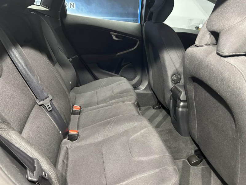 Photo 31 de l'offre de VOLVO V40  T3 1.6 150 Kinetic BVM à 11990€ chez MKP Distribution