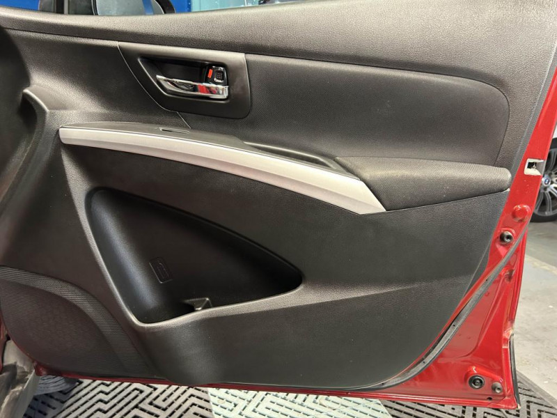 Photo 39 de l'offre de SUZUKI SX4 S-CROSS Phase 2 1.0 Boosterjet 111 Privilège Allgrip 4x4 BVM à 13490€ chez MKP Distribution