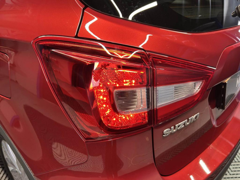 Photo 41 de l'offre de SUZUKI SX4 S-CROSS Phase 2 1.0 Boosterjet 111 Privilège Allgrip 4x4 BVM à 13490€ chez MKP Distribution