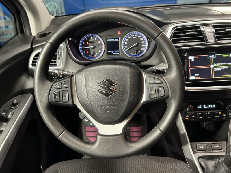 Photo 14 de l'offre de SUZUKI SX4 S-CROSS Phase 2 1.0 Boosterjet 111 Privilège Allgrip 4x4 BVM à 13490€ chez MKP Distribution