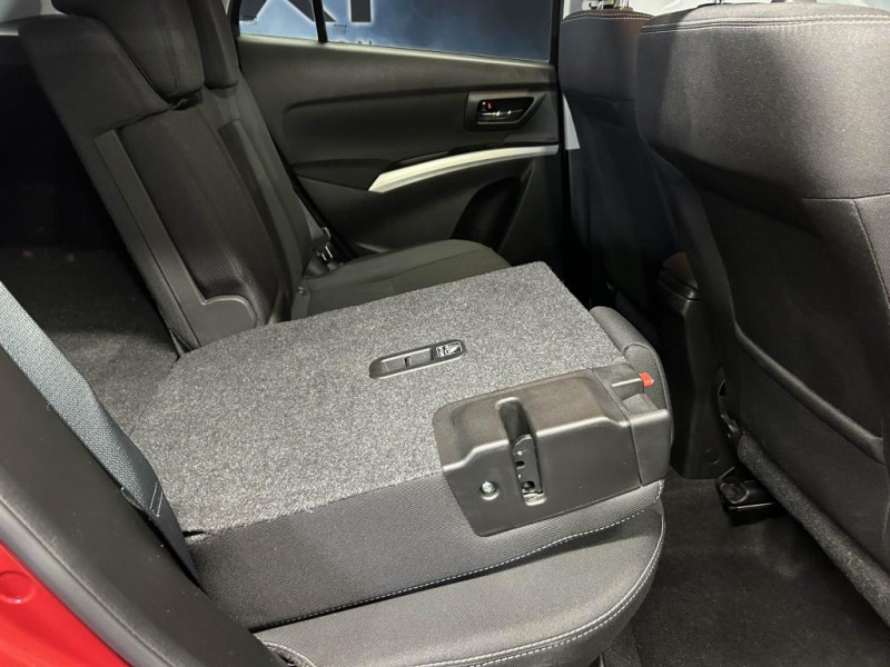 Photo 35 de l'offre de SUZUKI SX4 S-CROSS Phase 2 1.0 Boosterjet 111 Privilège Allgrip 4x4 BVM à 13490€ chez MKP Distribution