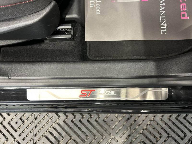 Photo 45 de l'offre de FORD FOCUS 1.0 EcoBoost 125 mHEV ST Line BVM à 16990€ chez MKP Distribution