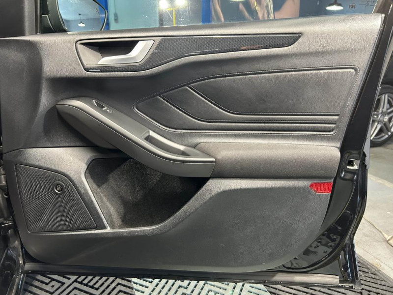 Photo 46 de l'offre de FORD FOCUS 1.0 EcoBoost 125 mHEV ST Line BVM à 16990€ chez MKP Distribution