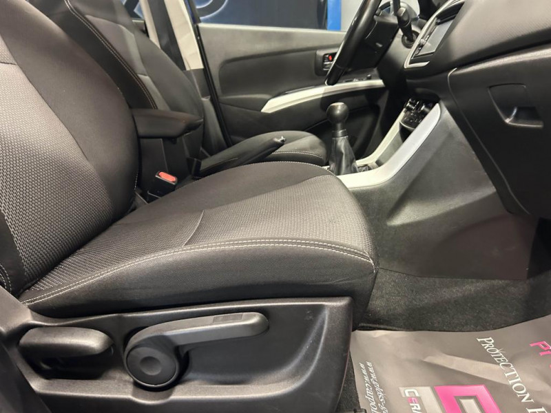 Photo 40 de l'offre de SUZUKI SX4 S-CROSS 1.6 120 PRIVILEGE BVM  à 10990€ chez MKP Distribution