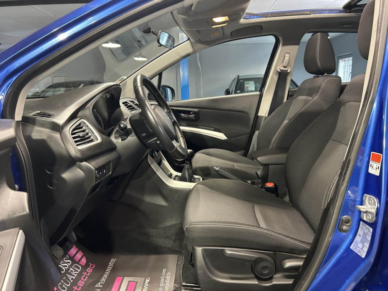 Photo 25 de l'offre de SUZUKI SX4 S-CROSS 1.6 120 PRIVILEGE BVM  à 10990€ chez MKP Distribution