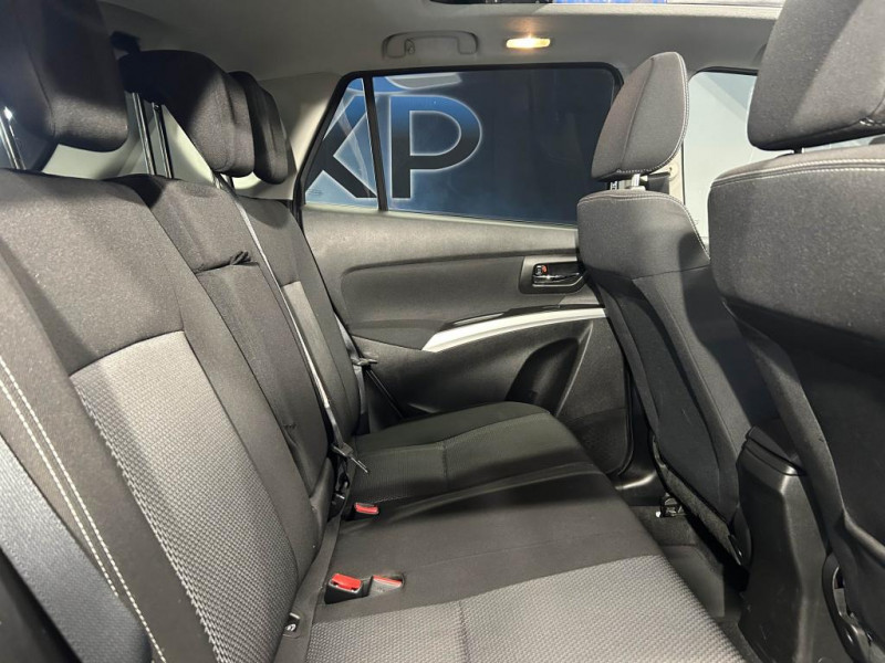 Photo 35 de l'offre de SUZUKI SX4 S-CROSS 1.6 120 PRIVILEGE BVM  à 10990€ chez MKP Distribution