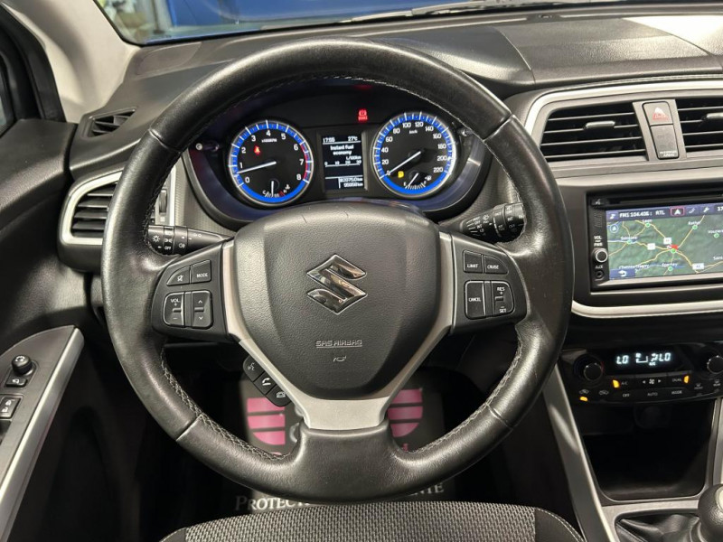 Photo 11 de l'offre de SUZUKI SX4 S-CROSS 1.6 120 PRIVILEGE BVM  à 10990€ chez MKP Distribution