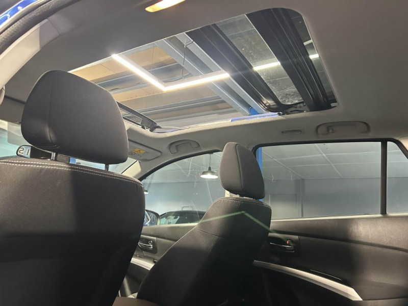 Photo 33 de l'offre de SUZUKI SX4 S-CROSS 1.6 120 PRIVILEGE BVM  à 10990€ chez MKP Distribution