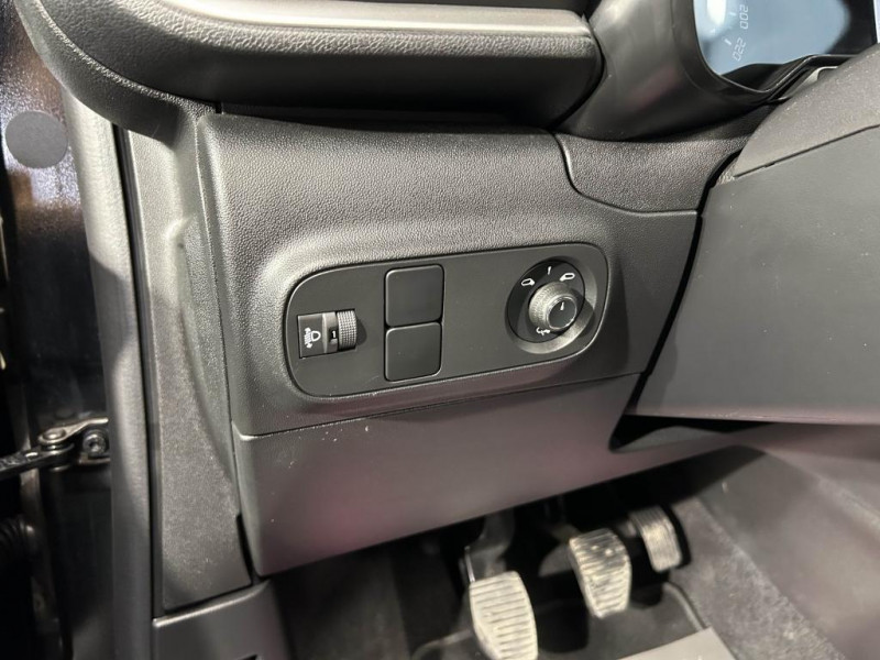 Photo 18 de l'offre de CITROEN C3 1.5  BlueHDi 102  Feel Pack BVM à 12490€ chez MKP Distribution