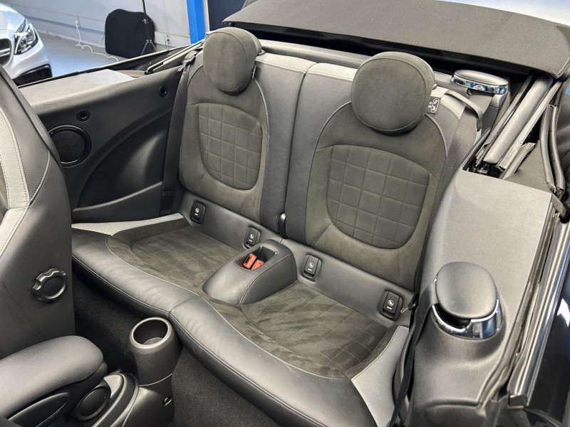 Photo 39 de l'offre de MINI Cabrio 2.0  231 Finition JCW Ultimate BVA à 31990€ chez MKP Distribution