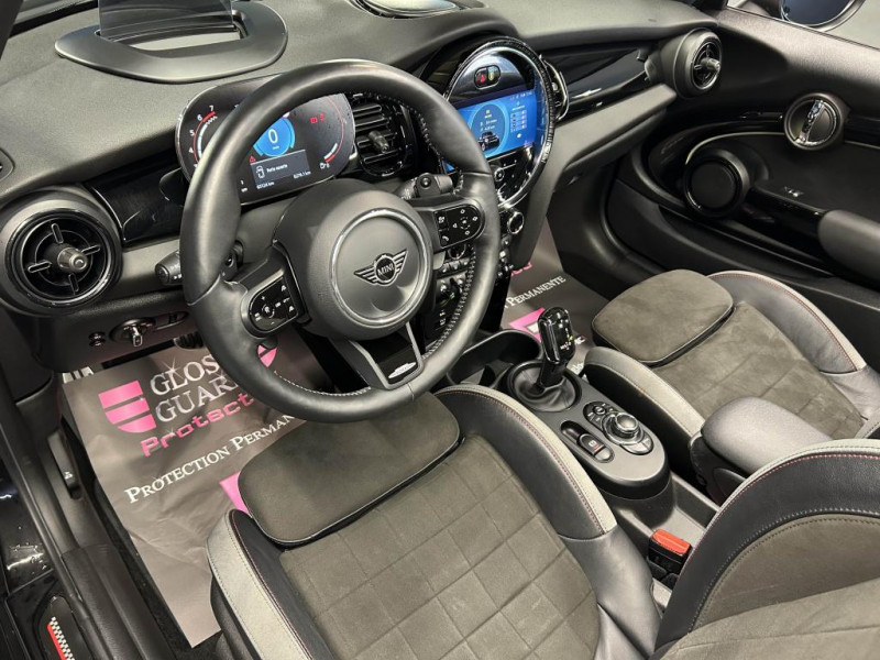 Photo 38 de l'offre de MINI Cabrio 2.0  231 Finition JCW Ultimate BVA à 31990€ chez MKP Distribution