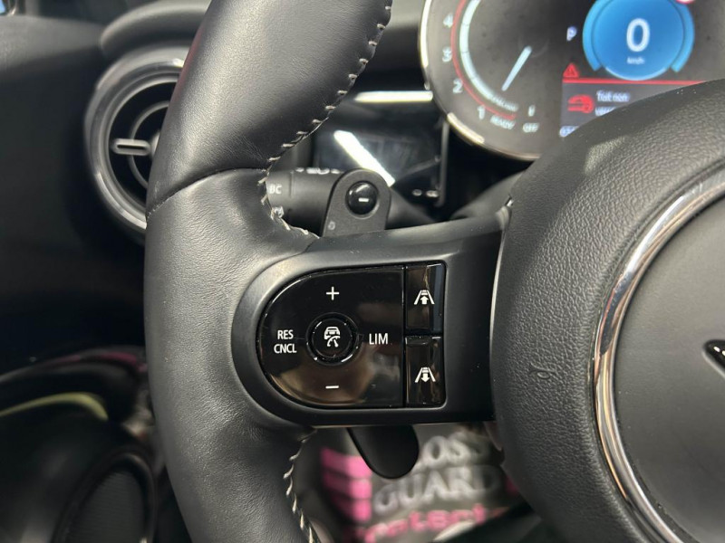 Photo 22 de l'offre de MINI Cabrio 2.0  231 Finition JCW Ultimate BVA à 31990€ chez MKP Distribution