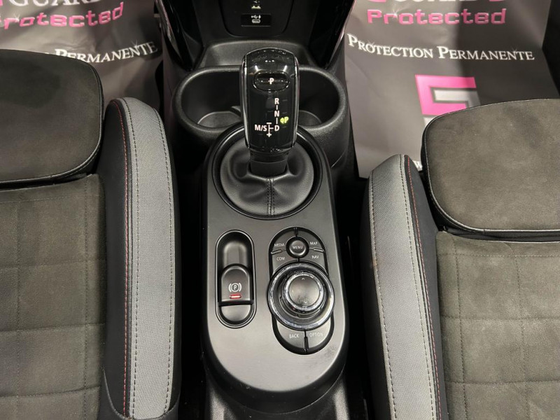 Photo 32 de l'offre de MINI Cabrio 2.0  231 Finition JCW Ultimate BVA à 31990€ chez MKP Distribution