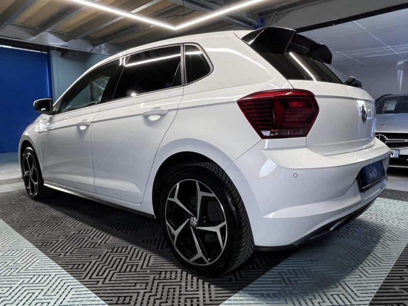 Photo 3 de l'offre de VOLKSWAGEN POLO 1.6 TDI 95 R-Line BVM  à 17490€ chez MKP Distribution