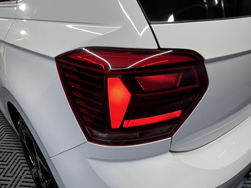 Photo 44 de l'offre de VOLKSWAGEN POLO 1.6 TDI 95 R-Line BVM  à 17490€ chez MKP Distribution