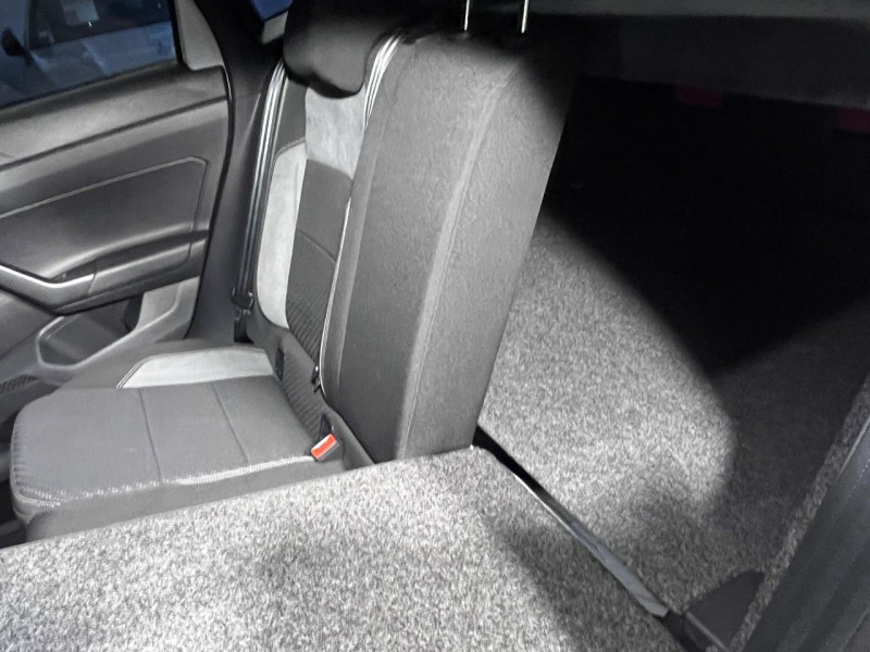 Photo 31 de l'offre de VOLKSWAGEN POLO 1.6 TDI 95 R-Line BVM  à 17490€ chez MKP Distribution