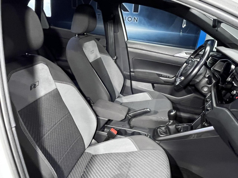 Photo 37 de l'offre de VOLKSWAGEN POLO 1.6 TDI 95 R-Line BVM  à 17490€ chez MKP Distribution