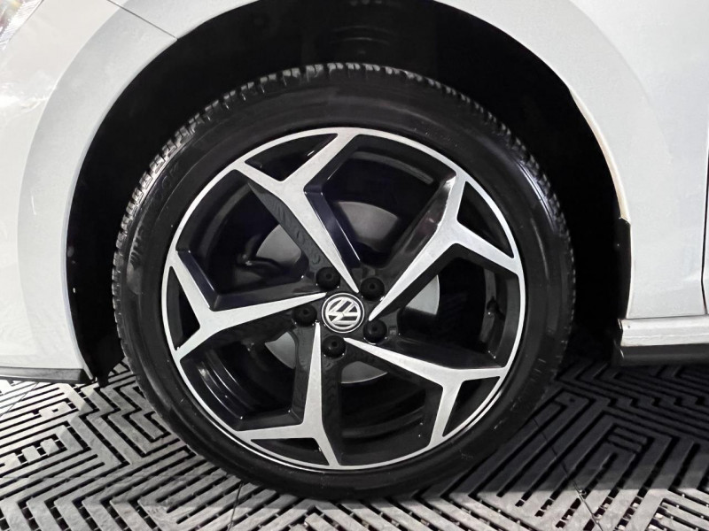 Photo 47 de l'offre de VOLKSWAGEN POLO 1.6 TDI 95 R-Line BVM  à 17490€ chez MKP Distribution
