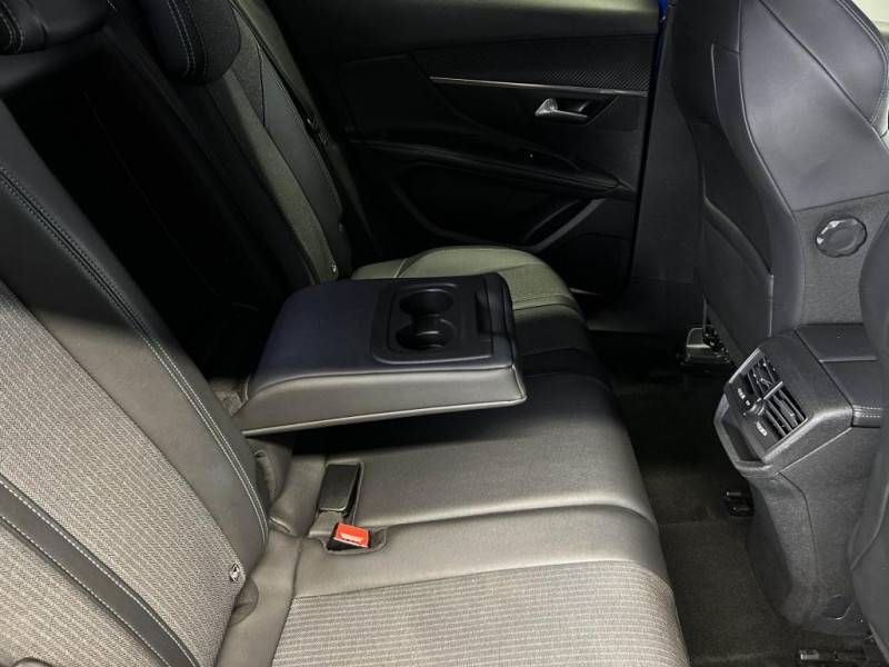 Photo 41 de l'offre de PEUGEOT 3008 1.5 BlueHDi 130 Allure Pack BVA à 20990€ chez MKP Distribution