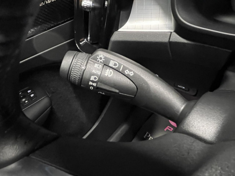 Photo 16 de l'offre de VOLVO XC40 1.5 T3 163 Momentum BVM6 à 21990€ chez MKP Distribution