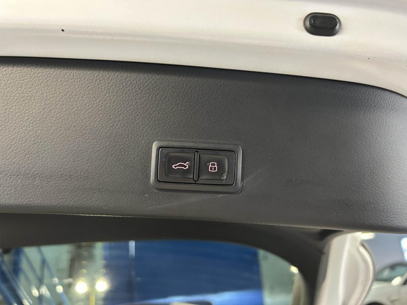 Photo 10 de l'offre de AUDI RS6 Performance 4.0 V8 TFSI  605 Tiptronic Quattro -  Akrapovic à 59990€ chez MKP Distribution