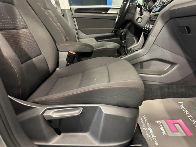 Photo 44 de l'offre de VOLKSWAGEN GOLF SPORTSVAN  1.2 TSI 110 Sound BVM à 13990€ chez MKP Distribution