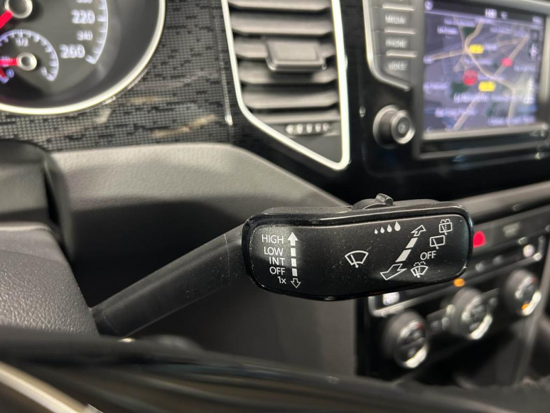 Photo 17 de l'offre de VOLKSWAGEN GOLF SPORTSVAN  1.2 TSI 110 Sound BVM à 13990€ chez MKP Distribution