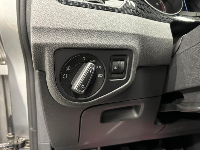 Photo 18 de l'offre de VOLKSWAGEN GOLF SPORTSVAN  1.2 TSI 110 Sound BVM à 13990€ chez MKP Distribution
