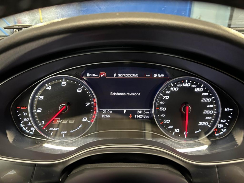 Photo 12 de l'offre de AUDI RS6 Performance 4.0 V8 TFSI  605 Tiptronic Quattro -  Akrapovic à 59990€ chez MKP Distribution