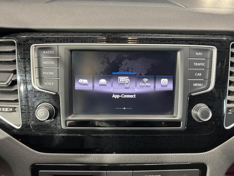 Photo 22 de l'offre de VOLKSWAGEN GOLF SPORTSVAN  1.2 TSI 110 Sound BVM à 13990€ chez MKP Distribution