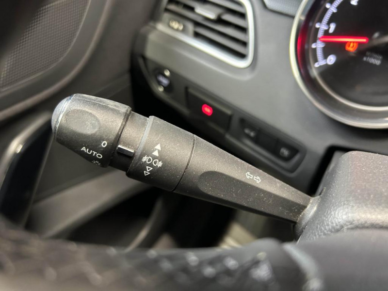 Photo 16 de l'offre de PEUGEOT 508  1.6 THP 165 Allure BVM à 10990€ chez MKP Distribution