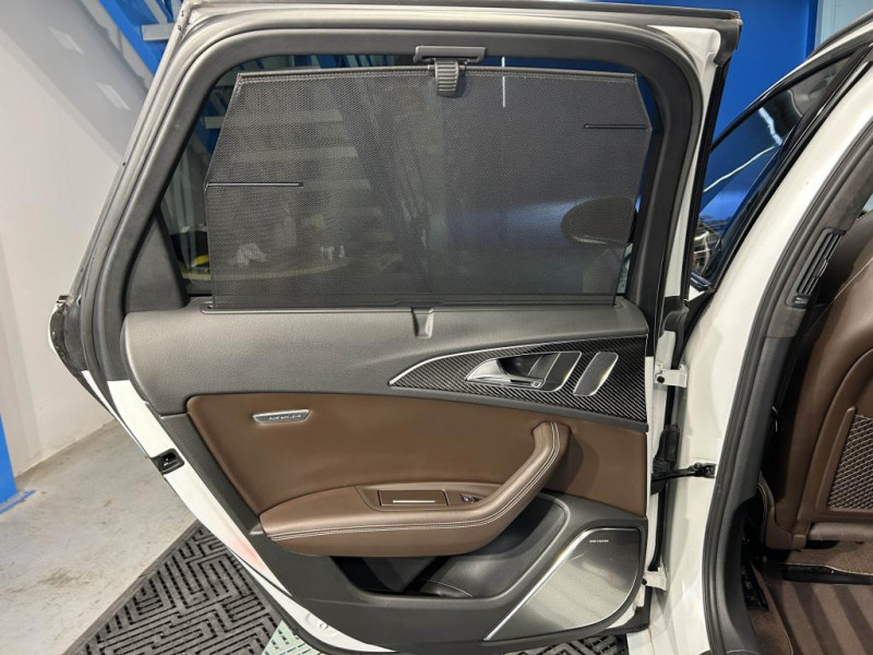 Photo 38 de l'offre de AUDI RS6 Performance 4.0 V8 TFSI  605 Tiptronic Quattro -  Akrapovic à 59990€ chez MKP Distribution