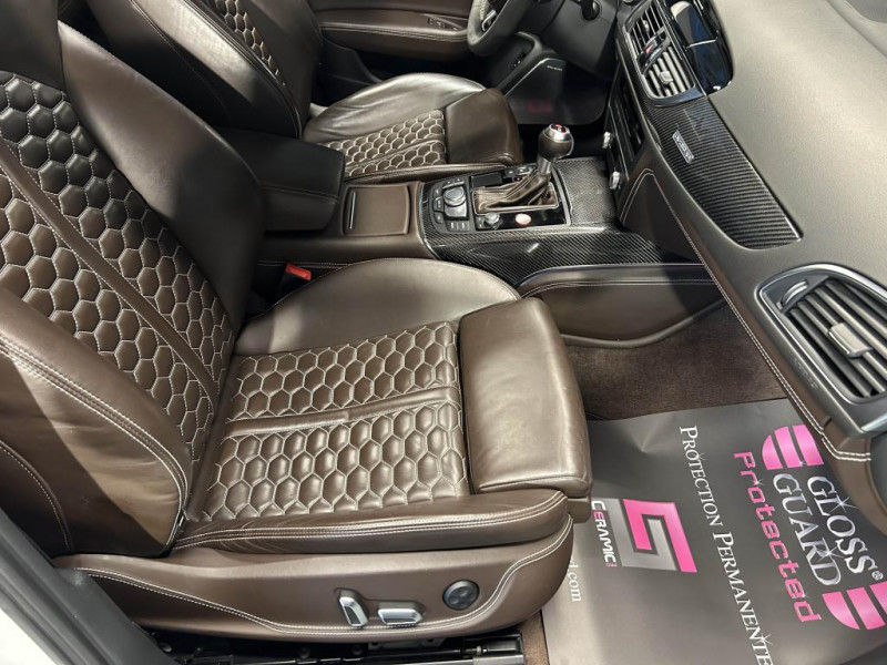 Photo 47 de l'offre de AUDI RS6 Performance 4.0 V8 TFSI  605 Tiptronic Quattro -  Akrapovic à 59990€ chez MKP Distribution