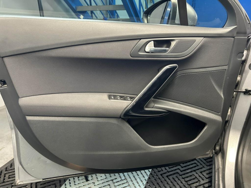 Photo 27 de l'offre de PEUGEOT 508  1.6 THP 165 Allure BVM à 10990€ chez MKP Distribution