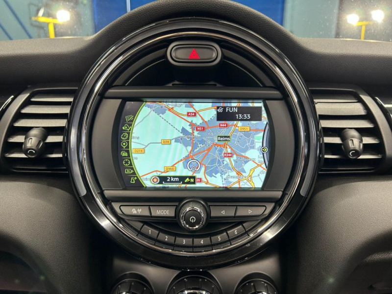 Photo 31 de l'offre de MINI CABRIOLET F57 Cabriolet Cooper S 2.0 192 Finition Red Hot Chili BVA à 19990€ chez MKP Distribution